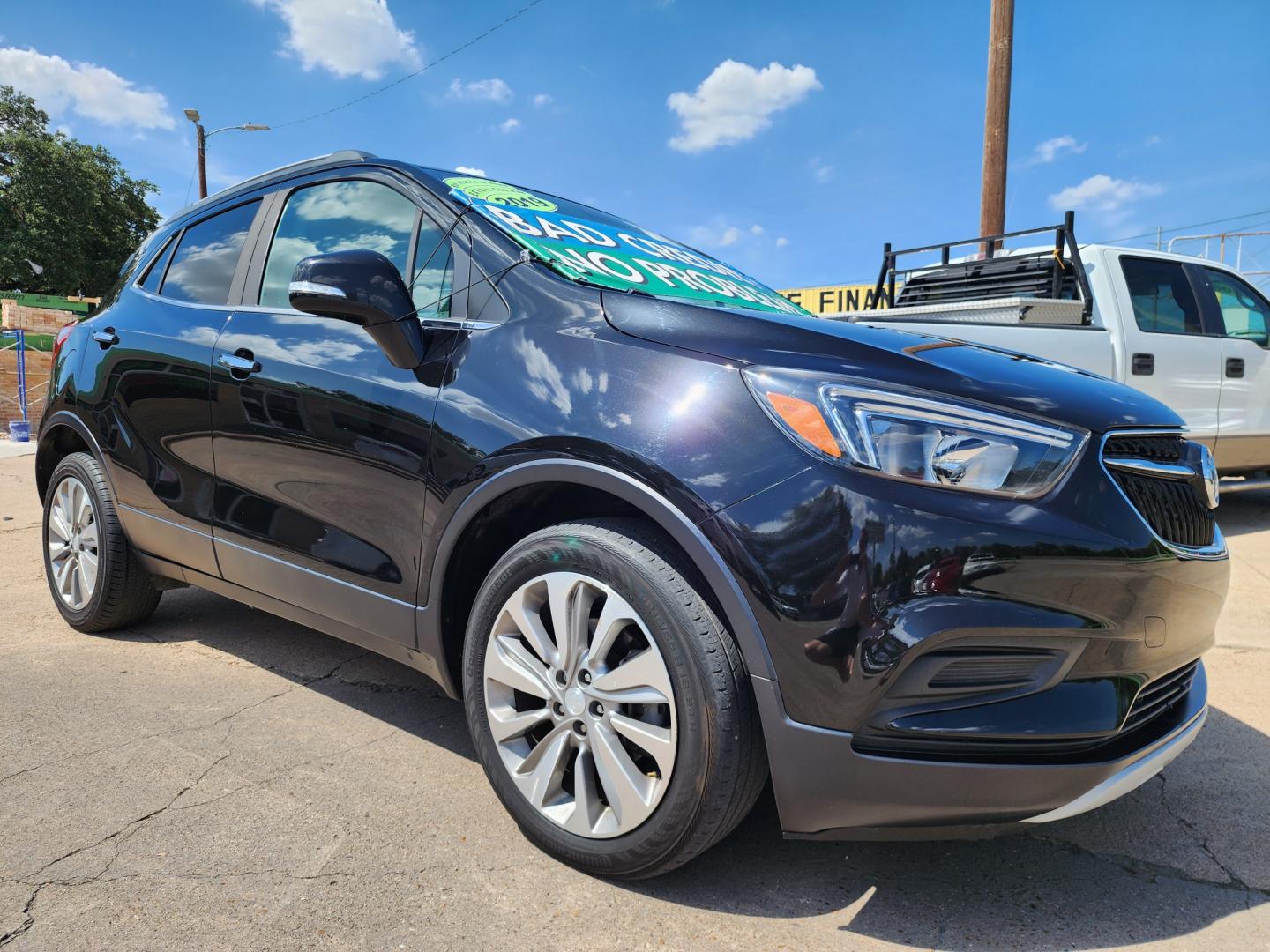 2019 BLACK Buick Encore Preferred (KL4CJASB4KB) with an 1.4L L4 DOHC 16V TURBO engine, 6A transmission, located at 2660 S.Garland Avenue, Garland, TX, 75041, (469) 298-3118, 32.885551, -96.655602 - Welcome to DallasAutos4Less, one of the Premier BUY HERE PAY HERE Dealers in the North Dallas Area. We specialize in financing to people with NO CREDIT or BAD CREDIT. We need proof of income, proof of residence, and a ID. Come buy your new car from us today!! This is a SUPER CLEAN 2019 BUICK ENCO - Photo#1