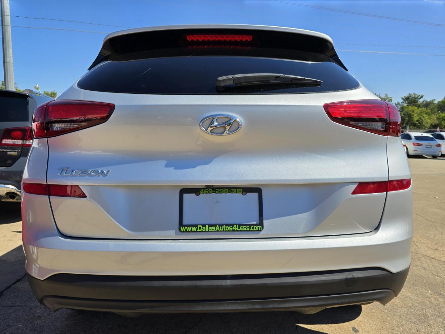 2019 Hyundai Tucson SE (KM8J23A46KU) with an 2.0L L4 DOHC 16V engine, 6A transmission, located at 2660 S.Garland Avenue, Garland, TX, 75041, (469) 298-3118, 32.885551, -96.655602 - Photo#4