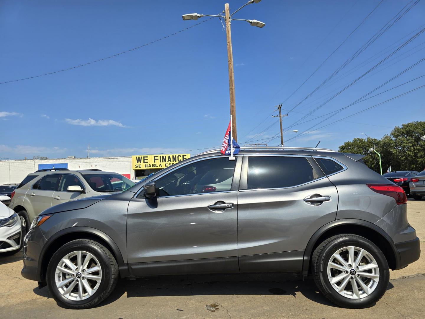 2019 GRAY Nissan Rogue Sport SL (JN1BJ1CR9KW) with an 2.0L L4 DOHC 16V engine, CVT transmission, located at 2660 S.Garland Avenue, Garland, TX, 75041, (469) 298-3118, 32.885551, -96.655602 - Photo#6