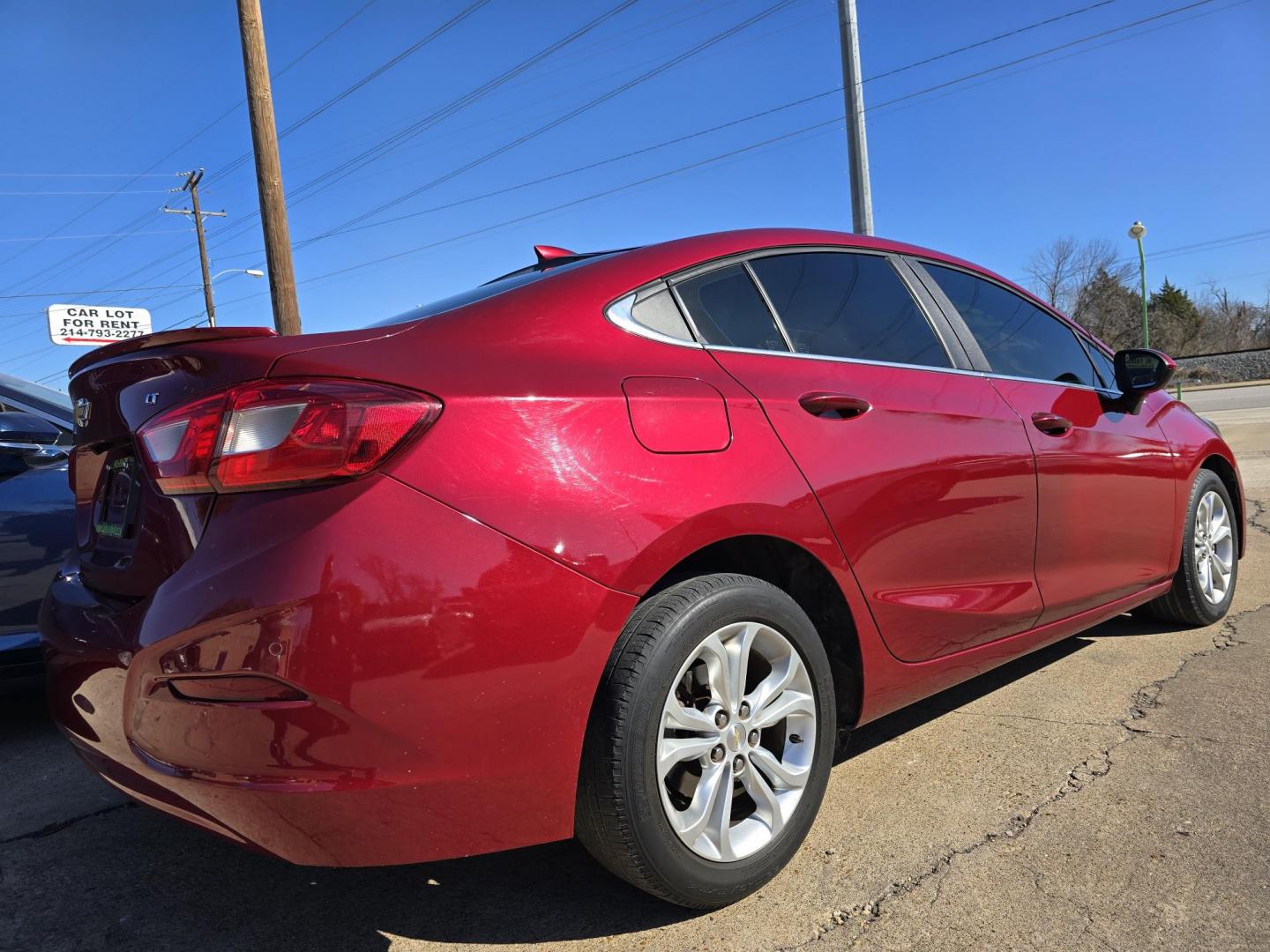 2019 BURGUNDY Chevrolet Cruze LT (1G1BE5SM9K7) with an 1.4L L4 DOHC 16V TURBO engine, 6A transmission, located at 2660 S.Garland Avenue, Garland, TX, 75041, (469) 298-3118, 32.885551, -96.655602 - Welcome to DallasAutos4Less, one of the Premier BUY HERE PAY HERE Dealers in the North Dallas Area. We specialize in financing to people with NO CREDIT or BAD CREDIT. We need proof of income, proof of residence, and a ID. Come buy your new car from us today!! This is a very well cared for 2019 CH - Photo#3