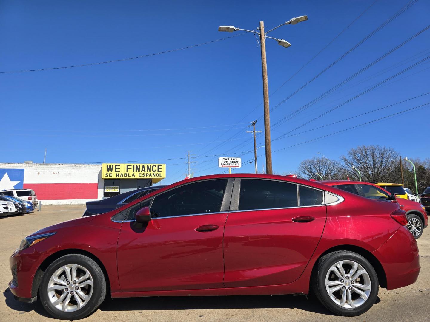 2019 BURGUNDY Chevrolet Cruze LT (1G1BE5SM9K7) with an 1.4L L4 DOHC 16V TURBO engine, 6A transmission, located at 2660 S.Garland Avenue, Garland, TX, 75041, (469) 298-3118, 32.885551, -96.655602 - Welcome to DallasAutos4Less, one of the Premier BUY HERE PAY HERE Dealers in the North Dallas Area. We specialize in financing to people with NO CREDIT or BAD CREDIT. We need proof of income, proof of residence, and a ID. Come buy your new car from us today!! This is a very well cared for 2019 CH - Photo#6