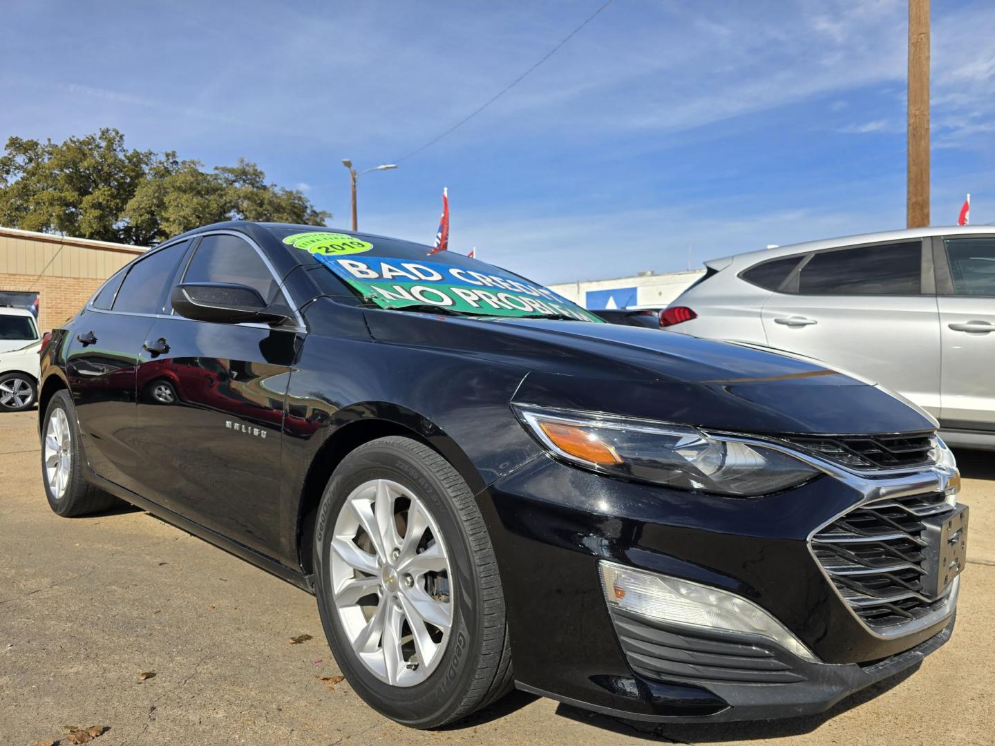 2019 BLACK Chevrolet Malibu LT (1G1ZD5ST6KF) with an 1.5L L4 DOHC 16V engine, 6A transmission, located at 2660 S.Garland Avenue, Garland, TX, 75041, (469) 298-3118, 32.885551, -96.655602 - Photo#1