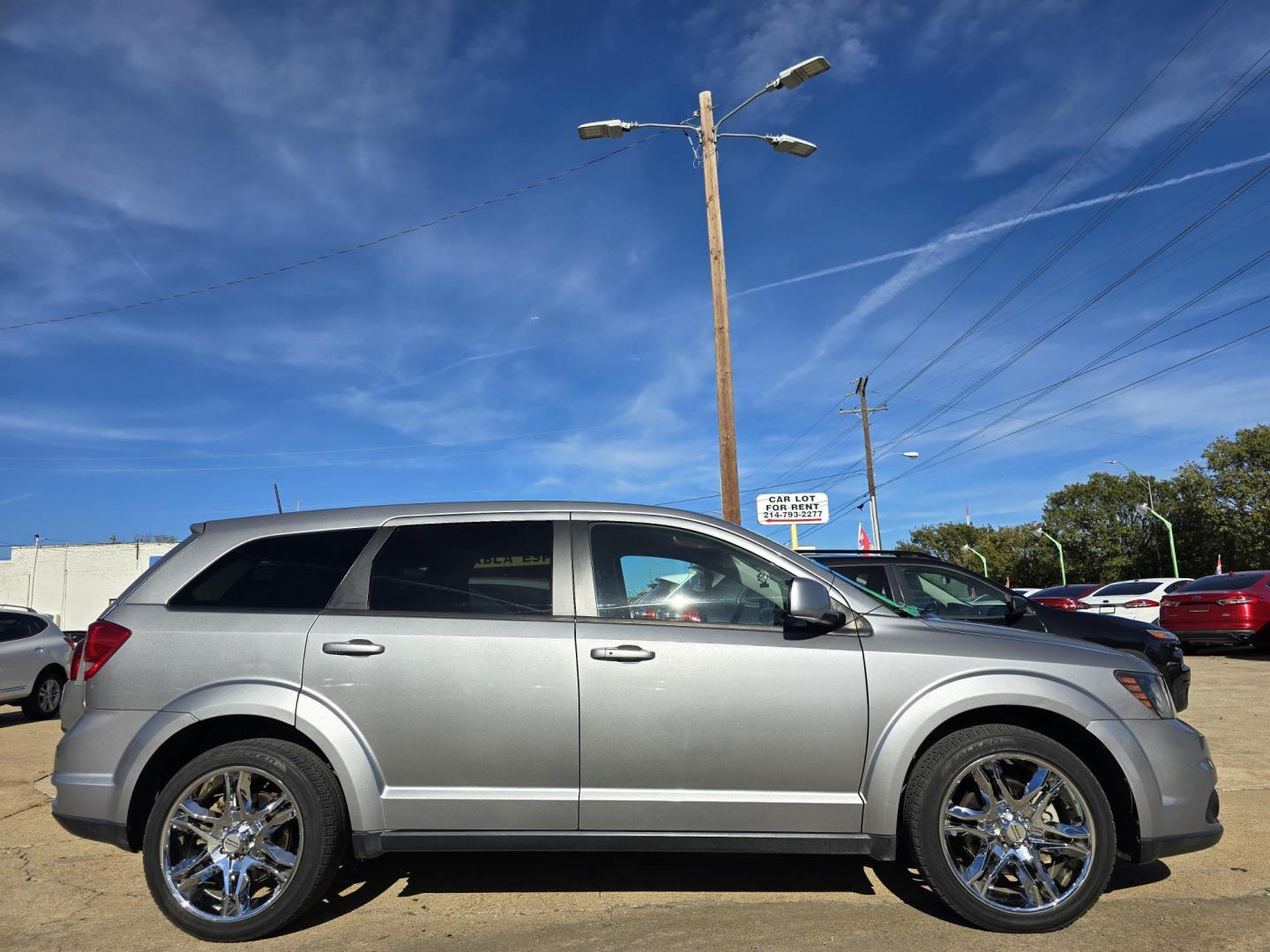 2019 SILVER Dodge Journey GT (3C4PDCEG3KT) with an 3.6L V6 DOHC 24V engine, 6A transmission, located at 2660 S.Garland Avenue, Garland, TX, 75041, (469) 298-3118, 32.885551, -96.655602 - Welcome to DallasAutos4Less, one of the Premier BUY HERE PAY HERE Dealers in the North Dallas Area. We specialize in financing to people with NO CREDIT or BAD CREDIT. We need proof of income, proof of residence, and a ID. Come buy your new car from us today!! This is a SUPER CLEAN 2019 DODGE JOUR - Photo#2