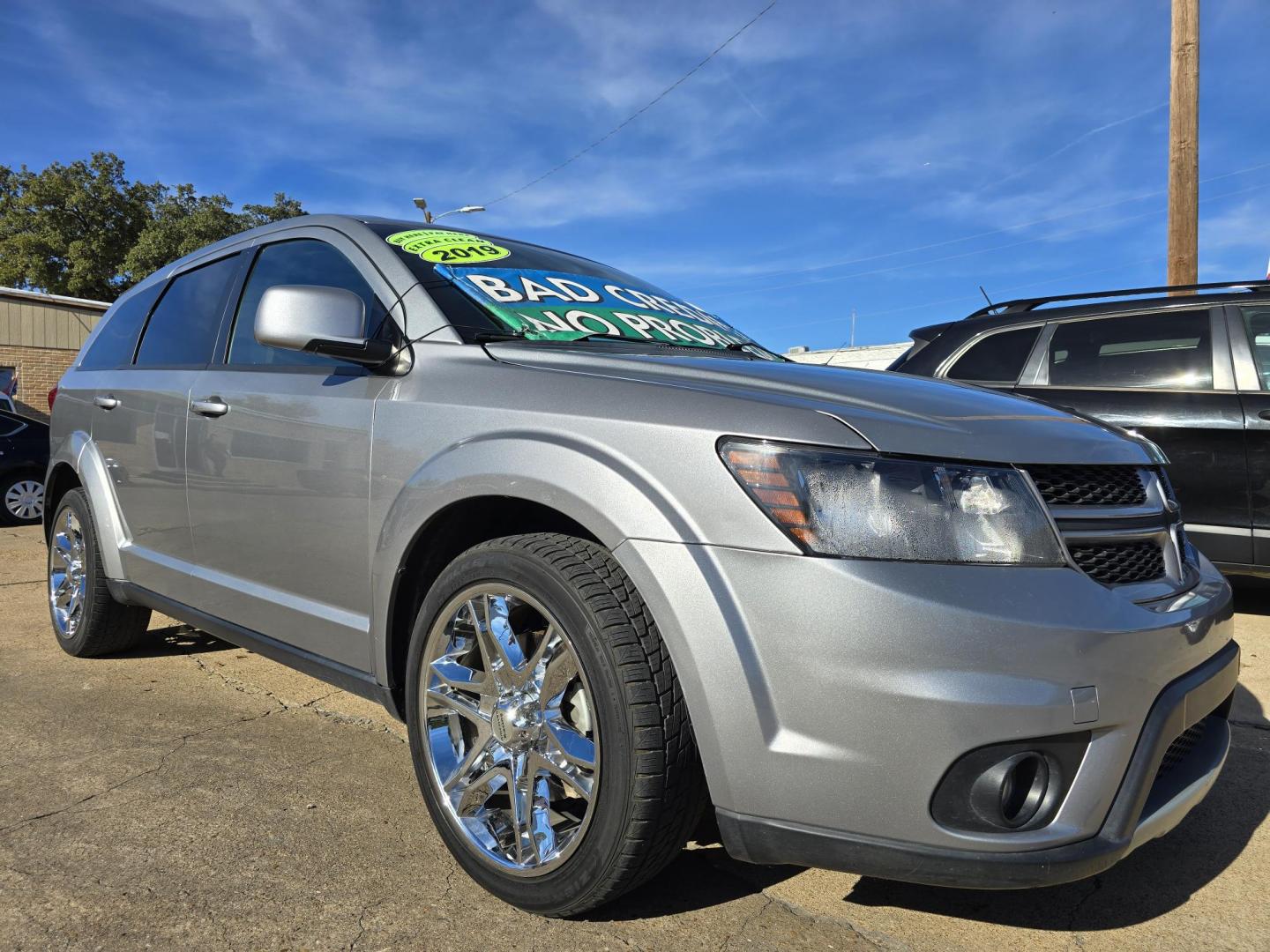 2019 SILVER Dodge Journey GT (3C4PDCEG3KT) with an 3.6L V6 DOHC 24V engine, 6A transmission, located at 2660 S.Garland Avenue, Garland, TX, 75041, (469) 298-3118, 32.885551, -96.655602 - Welcome to DallasAutos4Less, one of the Premier BUY HERE PAY HERE Dealers in the North Dallas Area. We specialize in financing to people with NO CREDIT or BAD CREDIT. We need proof of income, proof of residence, and a ID. Come buy your new car from us today!! This is a SUPER CLEAN 2019 DODGE JOUR - Photo#1