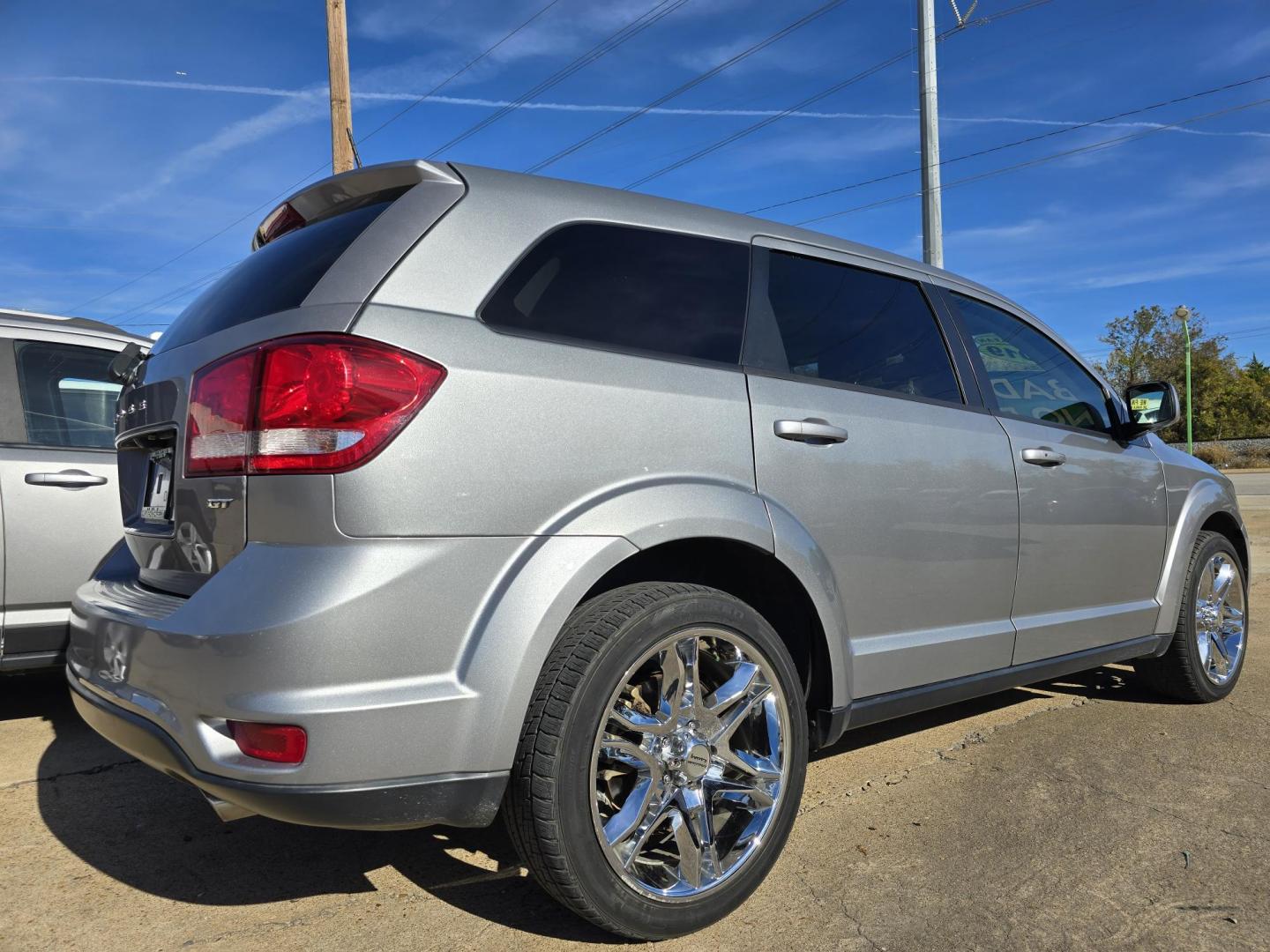 2019 SILVER Dodge Journey GT (3C4PDCEG3KT) with an 3.6L V6 DOHC 24V engine, 6A transmission, located at 2660 S.Garland Avenue, Garland, TX, 75041, (469) 298-3118, 32.885551, -96.655602 - Welcome to DallasAutos4Less, one of the Premier BUY HERE PAY HERE Dealers in the North Dallas Area. We specialize in financing to people with NO CREDIT or BAD CREDIT. We need proof of income, proof of residence, and a ID. Come buy your new car from us today!! This is a SUPER CLEAN 2019 DODGE JOUR - Photo#3