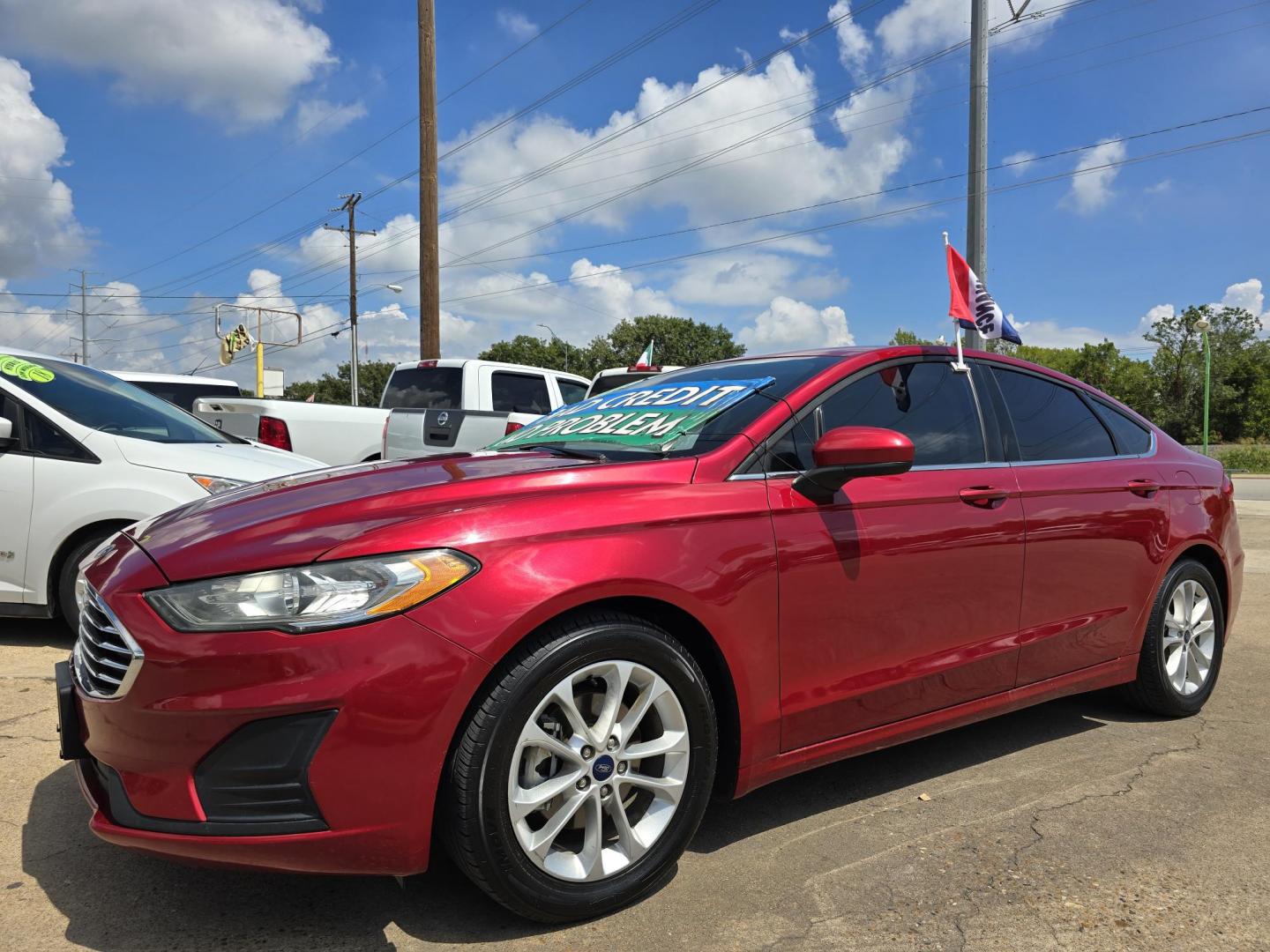 2020 Ford Fusion SE (3FA6P0HD0LR) with an 1.5L L4 DOHC 16V engine, 6A transmission, located at 2660 S.Garland Avenue, Garland, TX, 75041, (469) 298-3118, 32.885551, -96.655602 - Photo#7