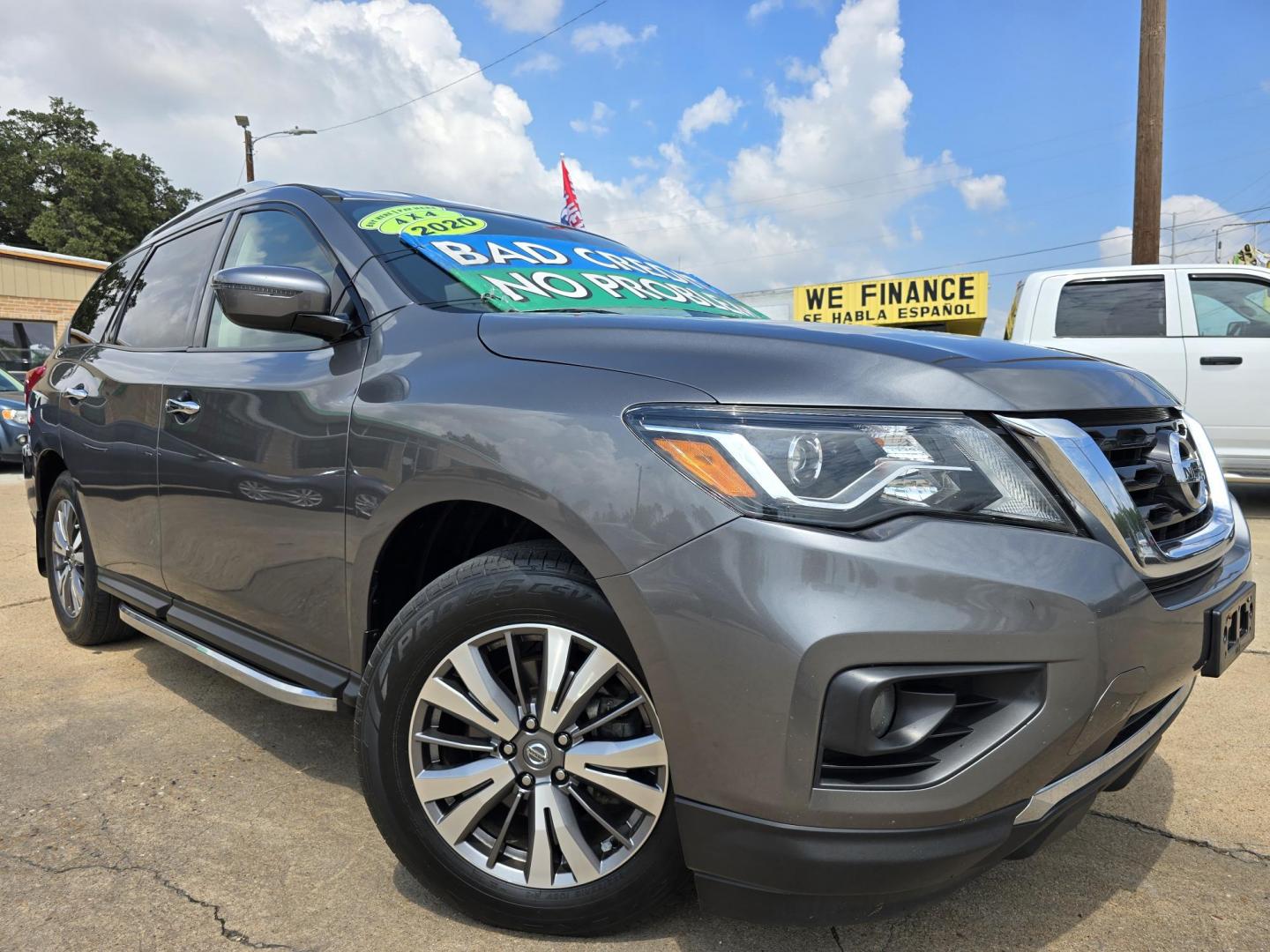 2020 Nissan Pathfinder SV (5N1DR2BM3LC) with an 3.5L V6 DOHC 24V engine, CVT transmission, located at 2660 S.Garland Avenue, Garland, TX, 75041, (469) 298-3118, 32.885551, -96.655602 - Photo#0