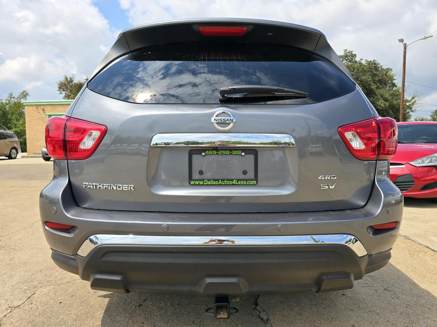 2020 Nissan Pathfinder SV (5N1DR2BM3LC) with an 3.5L V6 DOHC 24V engine, CVT transmission, located at 2660 S.Garland Avenue, Garland, TX, 75041, (469) 298-3118, 32.885551, -96.655602 - Photo#4